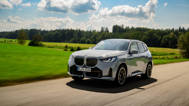  SUV , BMW  Ǹ 1 